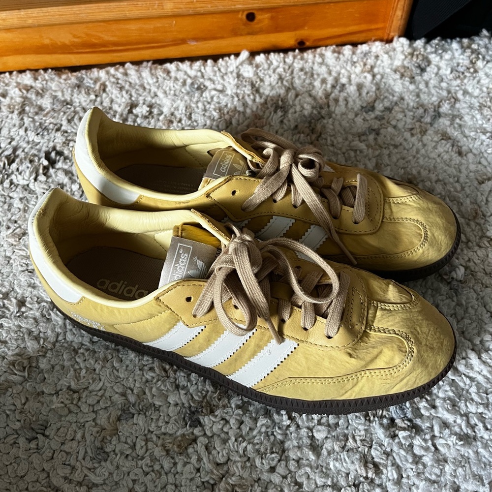 Yellow Sambas - Women’s 9